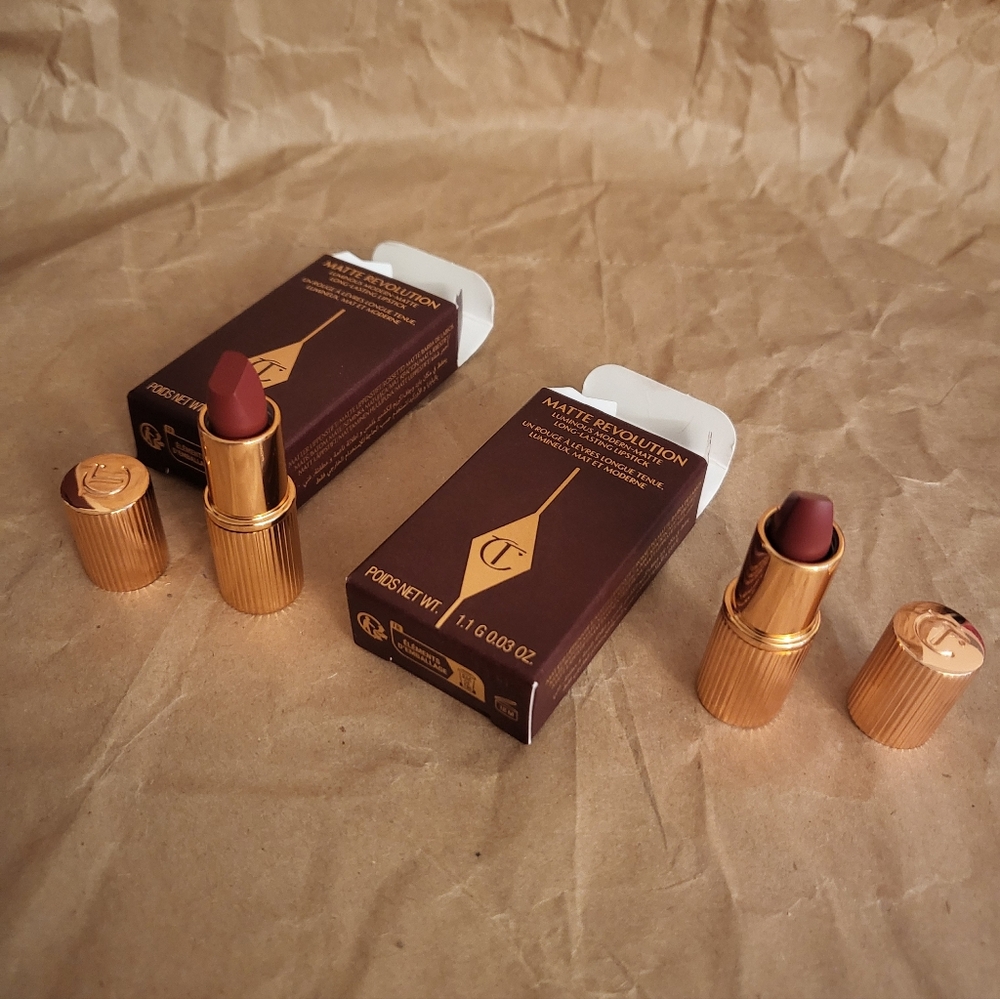 CHARLOTTE TILBURY WALK OF NO SHAME LIPSTICK MINI/sample size